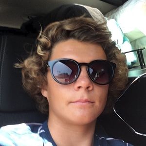 Meet your Posher, Caleb